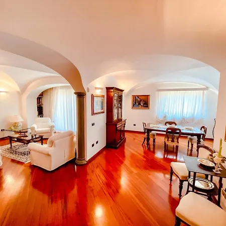 Casa Sterlizia